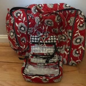 Vera Bradley Deco Daisy overnight and cosmetic bag